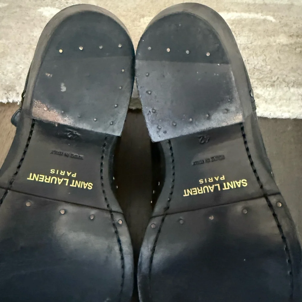 $1,500 Saint Laurent Black Dakota 50 Studded Leather Ankle Boots. - Picture 5 of 8